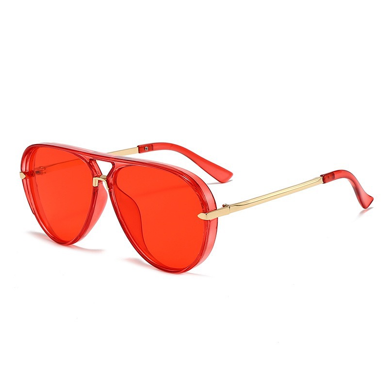 Film rouge transparent C7