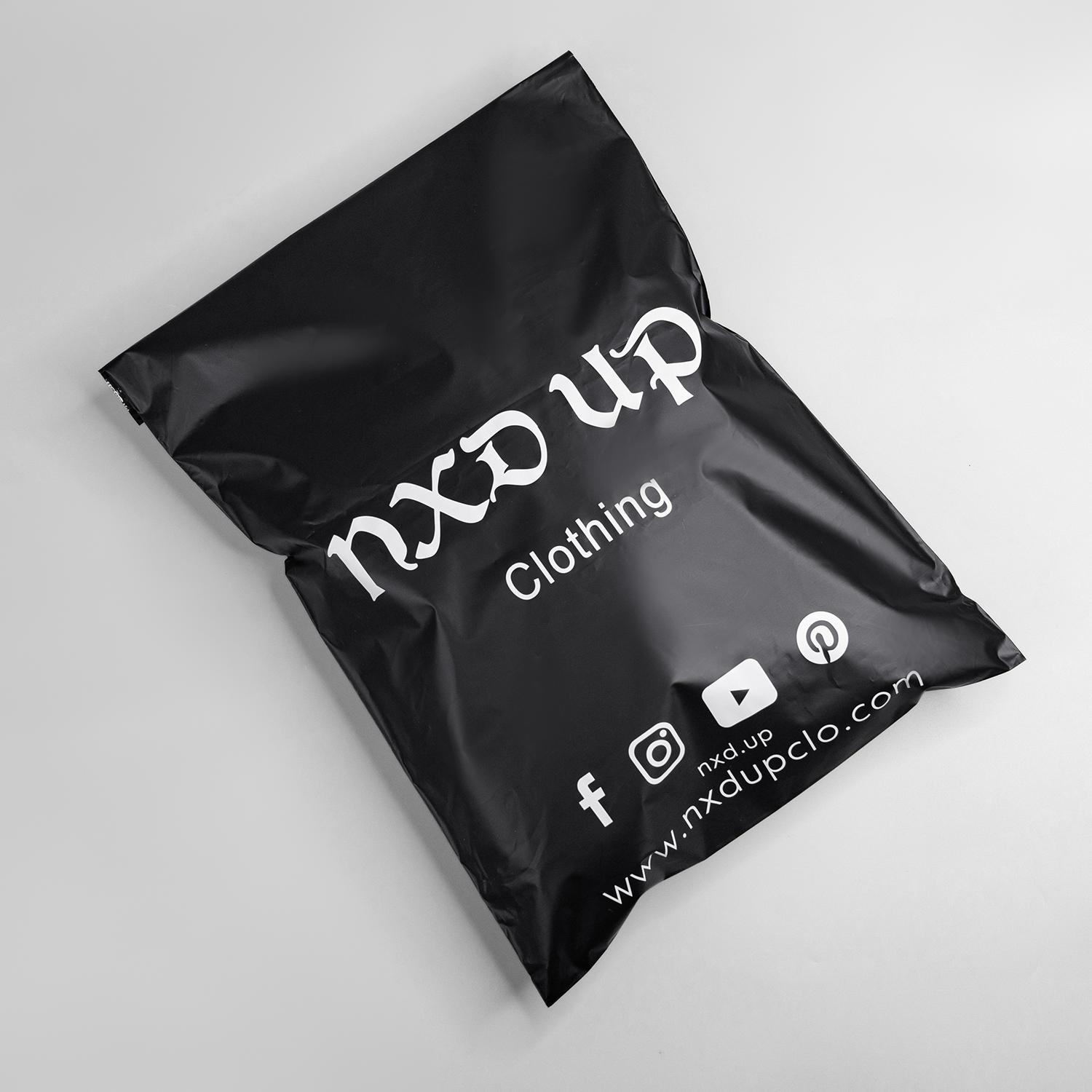 Black - 1 side 1 color