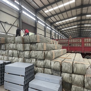 Hafif çelik yapılar için galvanizli C/Z bölüm çelik kanallar çelik atölyeler için uygun fiyat ASTM kesme kaynağı - Product Image 6