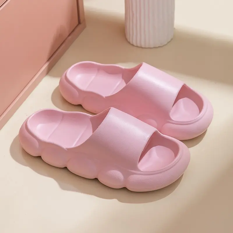 Hot Designer Shoes China Cheap Casual Women Ladies Shoes Soft Cloud Indoor Bedroom Bathroom Anti slip Cute Cartoon Slide Slipper