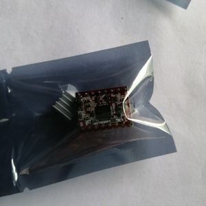 Reprap passo passo del driver del motore modulo motore modulo di A4988 verde con dissipatore di calore in alluminio rosso - Product Image 3
