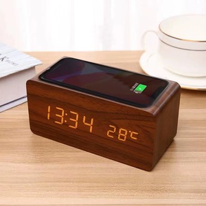 Reloj despertador Digital de madera con Control de voz multifuncional, Temperatura de Carga inalámbrica, decoración del hogar, reloj de mesa, reloj Led - Product Image 1