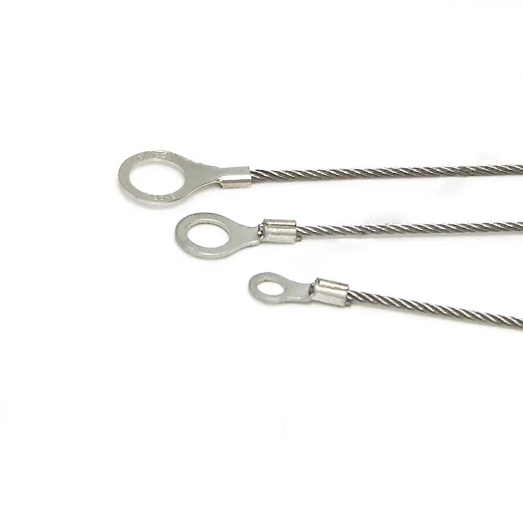 OEM कस्टम विभिन्न डिजाइन चाबी की अंगूठी स्टेनलेस स्टील के लिए तार रस्सी गोफन एलईडी रोशनी सामान