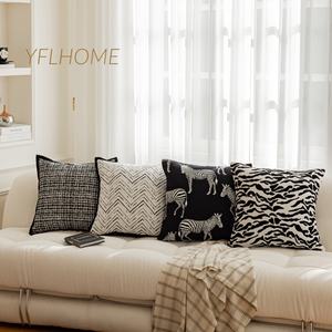 Grosir kustom bantal cahaya dapat dilepas mewah bantal lempar halus Premium pola hewan Modern Nyaman Untuk teras luar ruangan - Product Image 4