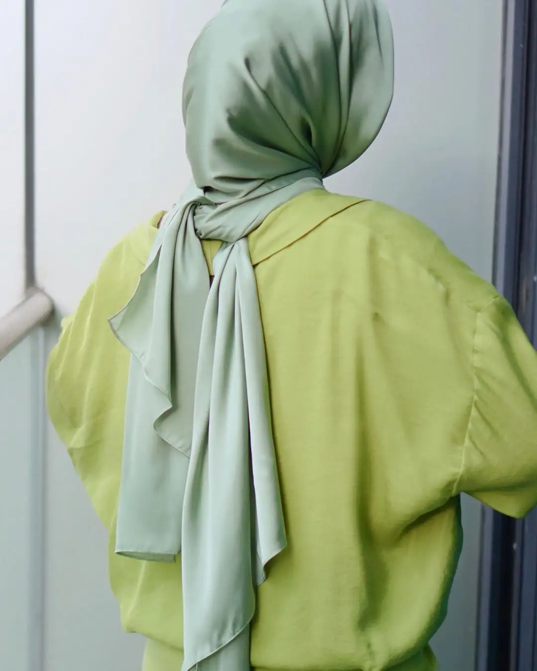 2022 Vrouwen Solid Satijn Zijde Hijab Sjaal Wrap Islamitische Sjaals Hoofdband Moslim Hijaabs Wrap Hoofddoek Sjaals