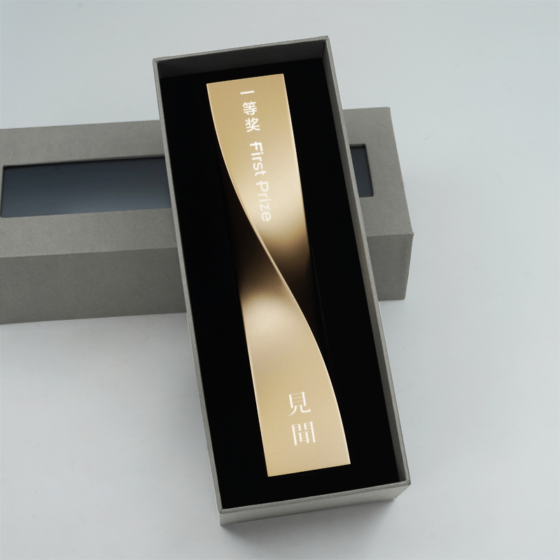Confezione regalo laser dorata