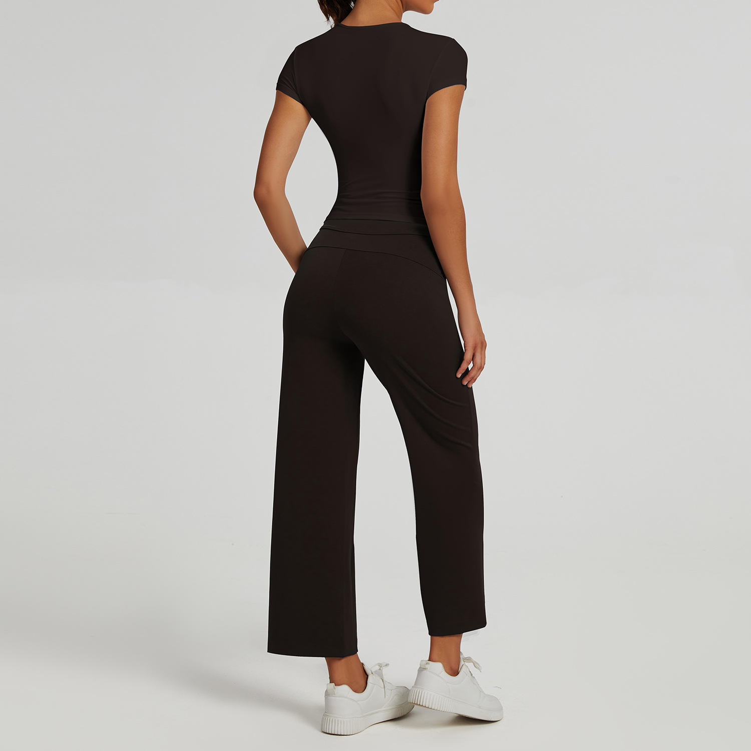 เสื้อแขนสั้นลายกาแฟ, กางเกงขายาวลำลอง, ลายกาแฟ