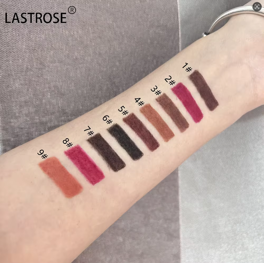 Colores de delineador de labios giratorios para opcional