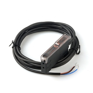 Amplificador de fibra de doble pantalla, interruptor fotoeléctrico de ángulo recto reflectante difuso de haz opuesto, sensor de fibra óptica de alta velocidad - Product Image 2