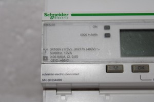 Nuovo e originale Plc A9MEM3200 IEM3200 misuratore di energia trifase CT PLC Controller di programmazione - Product Image 2