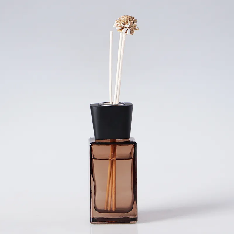 100ml luxury empty colored glass aroma bottle modern reed diffuser glass bottle with wood lid