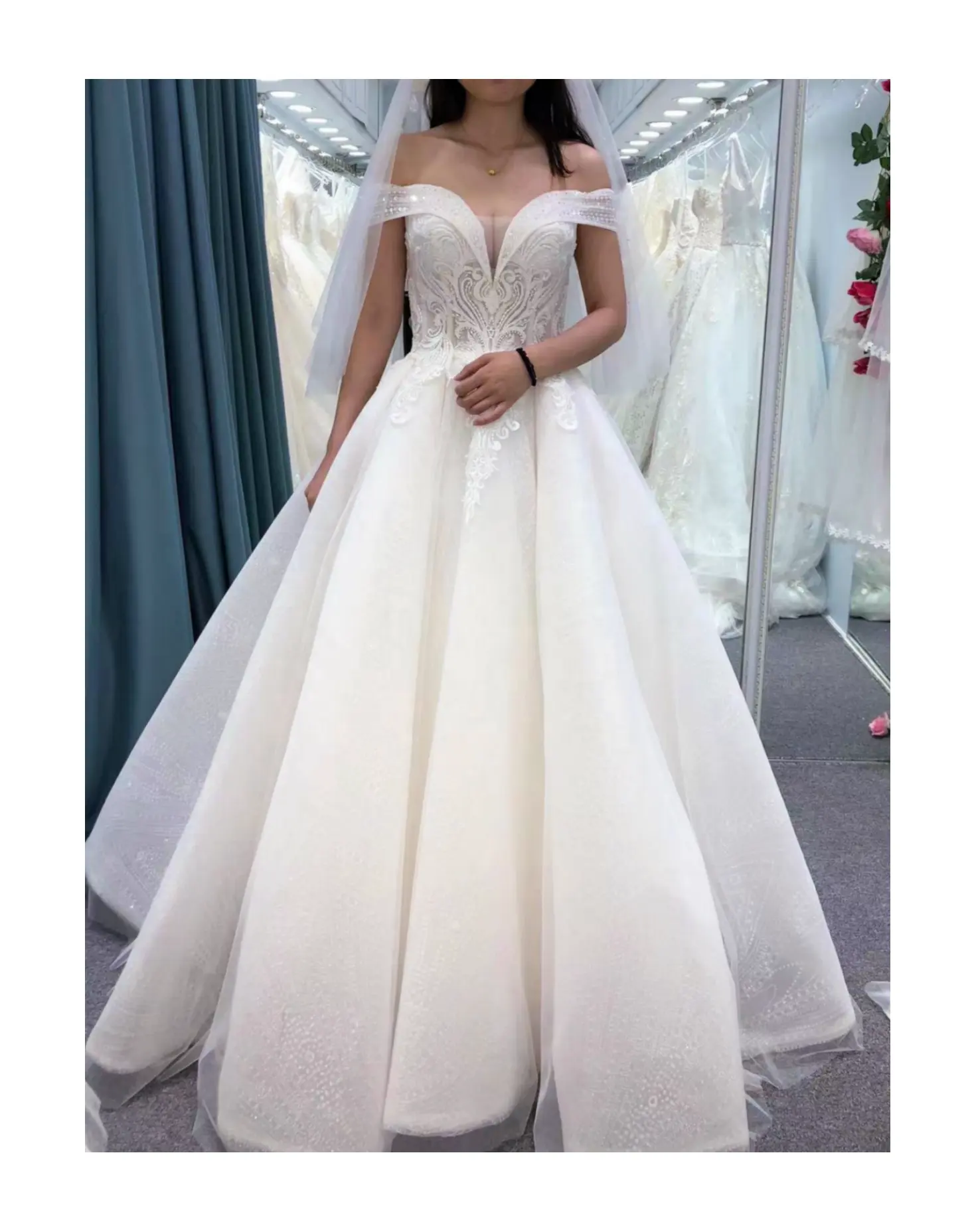 2023 novo estilo branco arrastando vestido de noiva para noiva off-ombro slim casamento vestido atacado