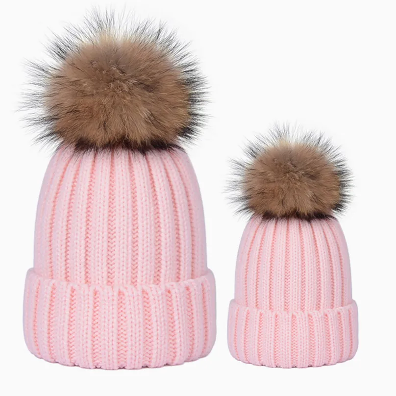 Sombreros de lana de terciopelo para mujer, gorros de invierno con pompón de piel de mapache, con patrón giratorio, 100%