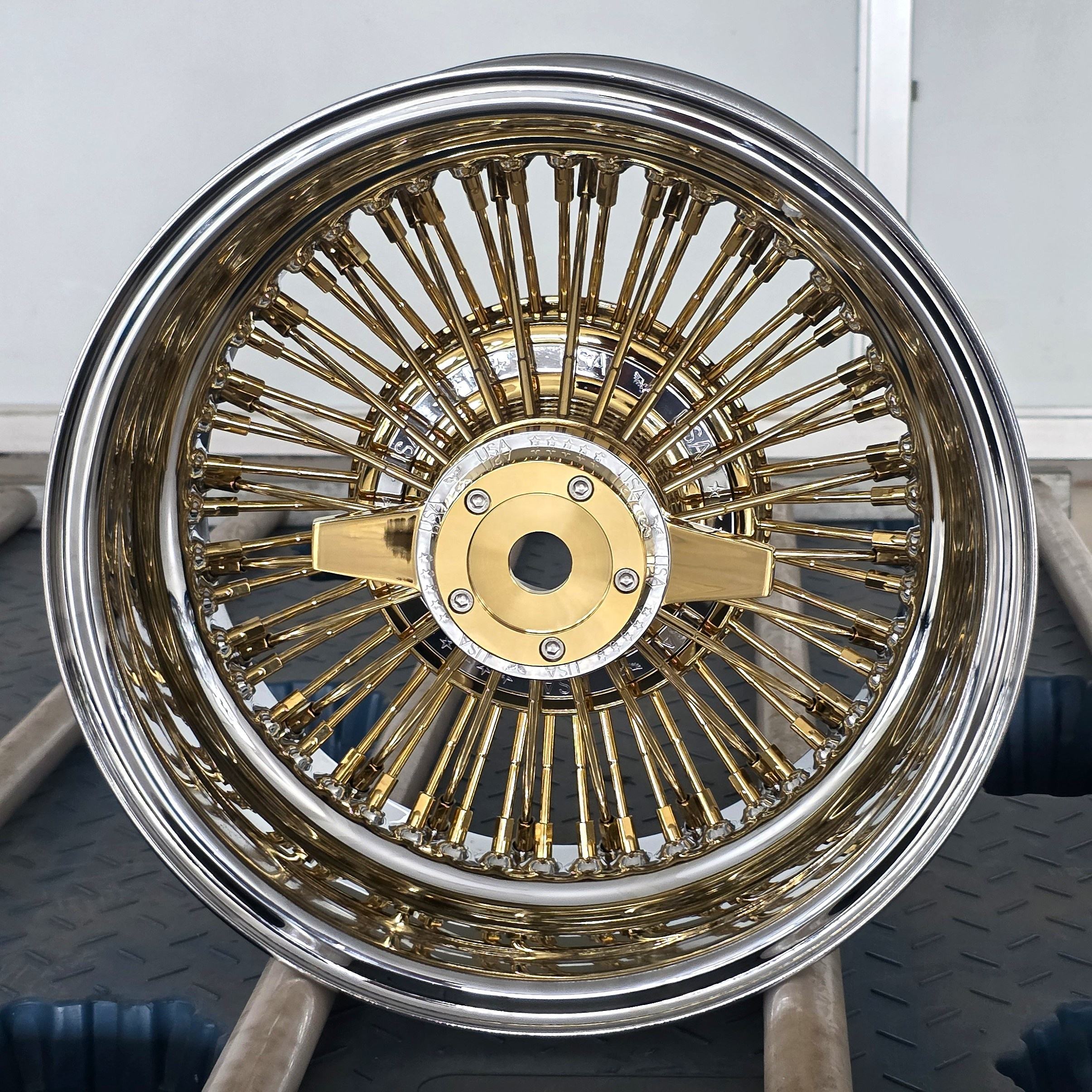 Gold center