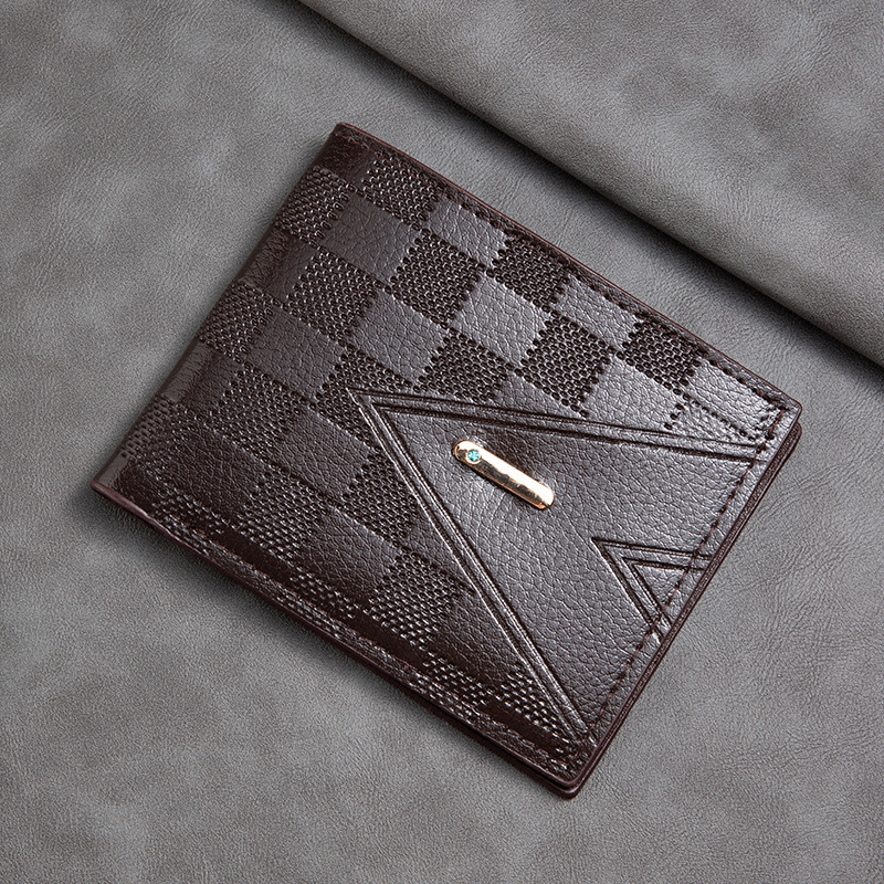 สีน้ำตาลเข้ม