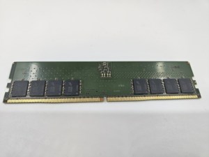 Modulo di memoria MTC16C2085S1UC56B DDR5 32GB 5600 2 rx8 RAM Server che esegue memoria IC MTC16C2085S1UC56BG1 BC - Product Image 5