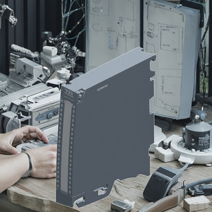 Brandneues Siemens SIMATIC S7-1500 Analoge in gangs modul AI 4xU/I/RTD/TC ST 6ES7531-7QD00-0AB0 für die SPS-Programmierung - Product Image 1