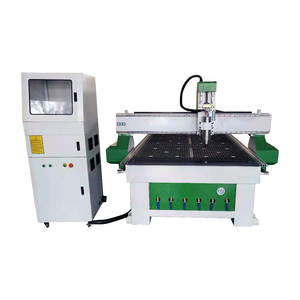 Automatisches Be-und Entladen der CNC-Holz bearbeitungs maschine - Product Image 4