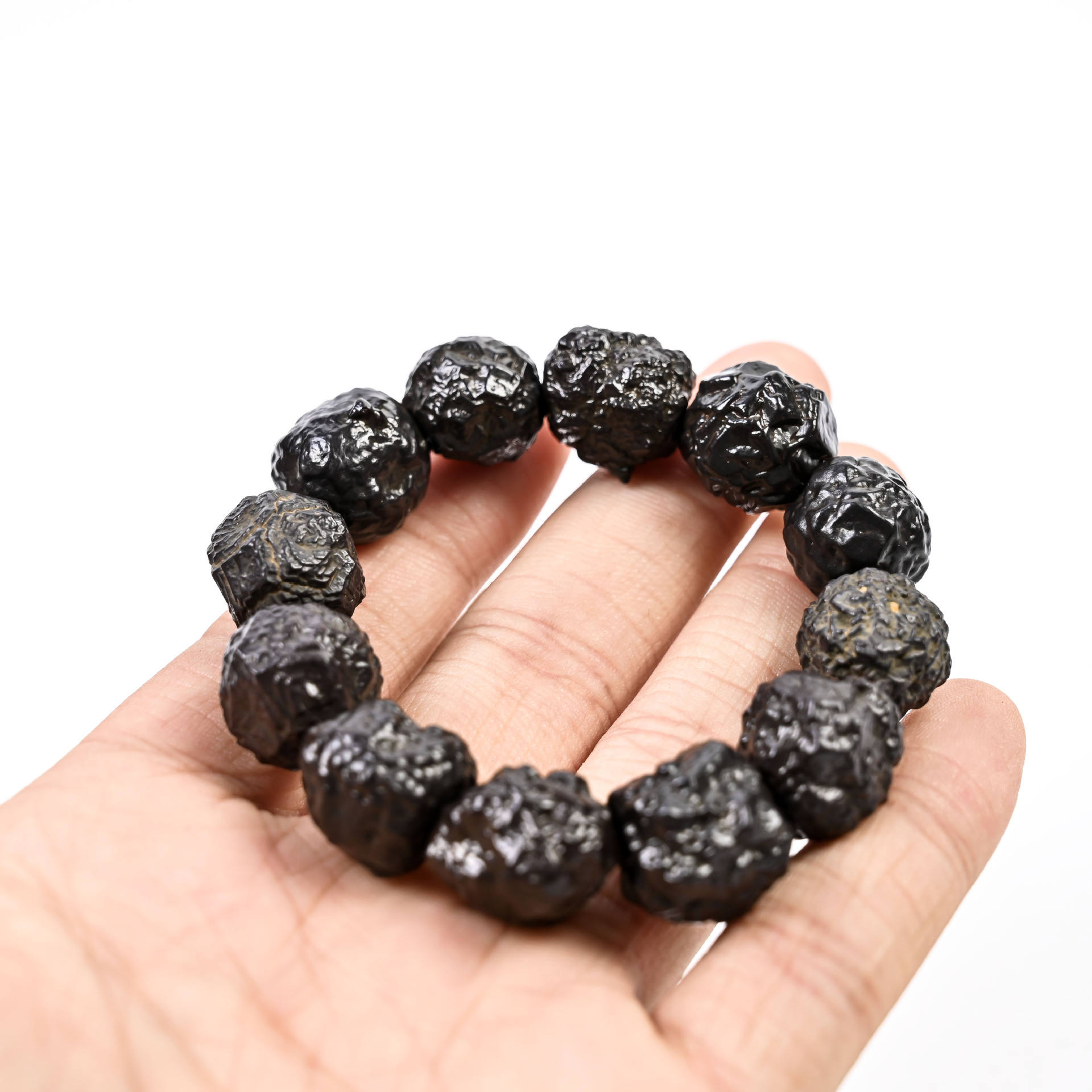 กำไลหินพยากรณ์