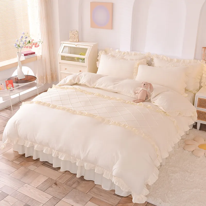Polyester Fabric Decorative Bedspread Bed Skirt Custom European style lace bed skirt winter warm quilted bedspread bed skirt