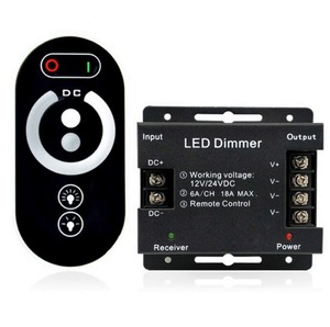 Metal 12V 24V Atenuación continua 18A PWM LED Dimmer 6Key Full Touch RF Control remoto RGB CCT Módulo LED Controlador de tira de luz
