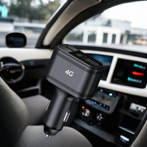 实时迷你全球定位系统跟踪器4G GSM GPRS车辆定位器，带汽车点烟器印刷电路板PCBA解决方案隐藏车辆4g全球定位系统查找器