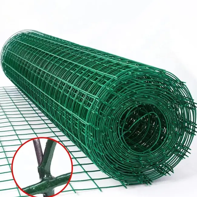 Precio barato Rollo de malla de alambre soldado con revestimiento de Pvc galvanizado resistente para jardín