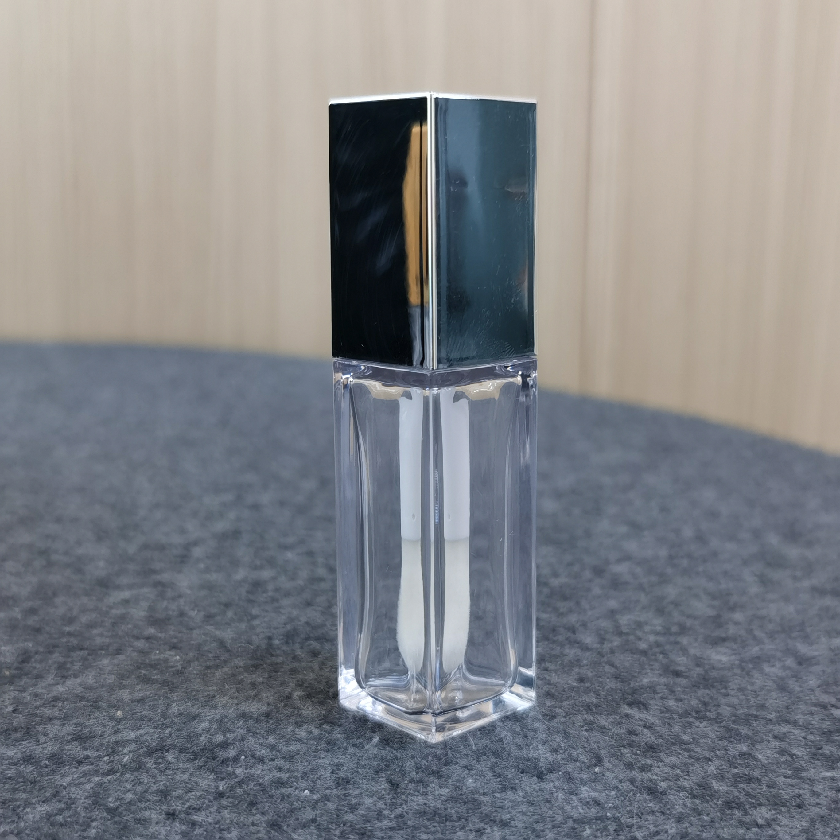 # สีเงิน