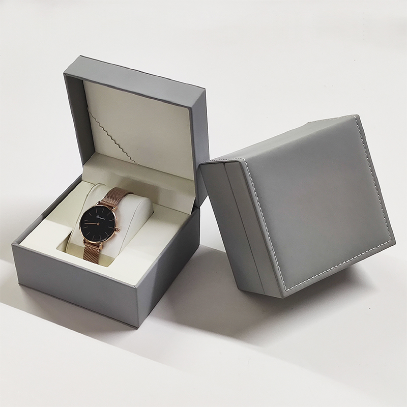 Boîte à montre grise
