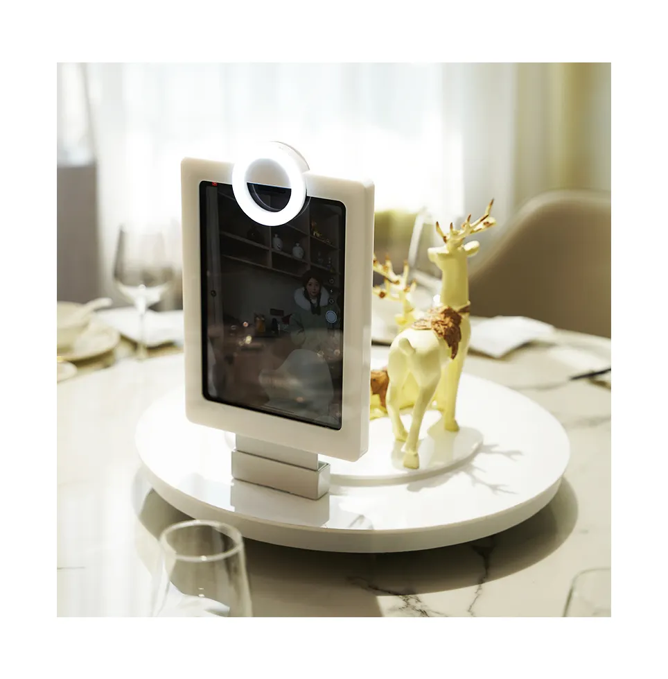 2024 plus récent populaire 360 degrés rotatif Ipad anneau lumière Table Photo stand Portable Selfie Photo stand Table verre Ipad à vendre