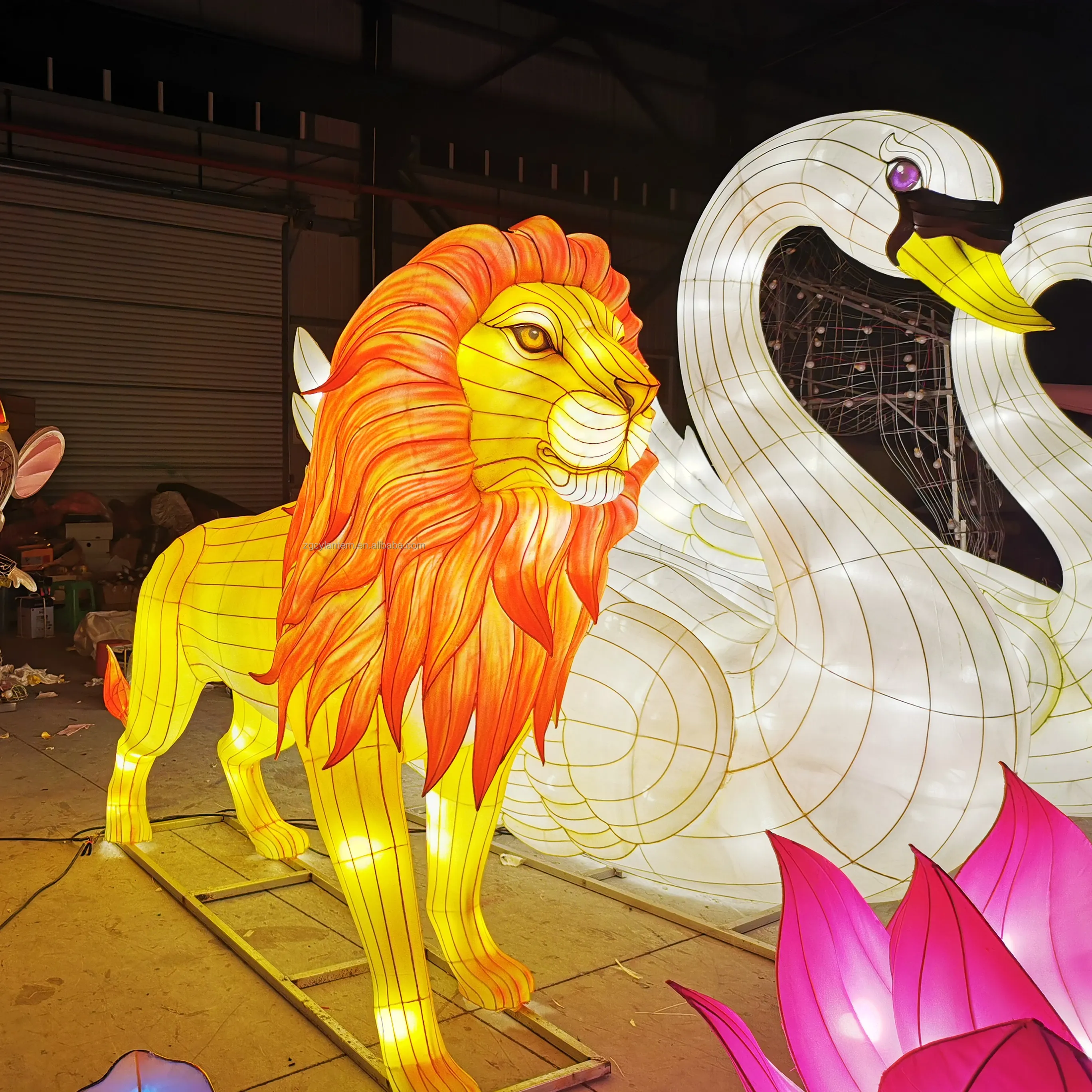 Festival Laternen Dekoration Großhandel handgemachte maßge schneiderte Tier laternen
