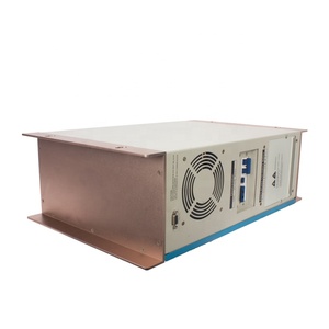 SNAT stellt einen netz unabhängigen 1-kW-Solarwechselrichter mit eingebauten Hybrid-Wechsel richtern mit PWM-Laderegler her - Product Image 5