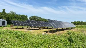 高质量50kw 80kw 100kw项目使用混合太阳能系统成套套件，配有德耶<span class=keywords><strong>SUN</strong></span>-80K-SG02HP3-EU-EM6