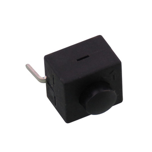Commercio all'ingrosso 8*8 Serie di Plug-in Self-Tipo di blocco Interruttore di Pulsante Per La Lampada Da Tavolo