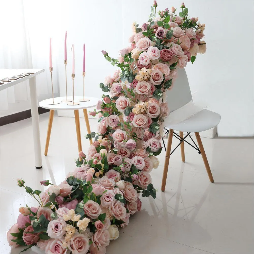 Arreglo de fila de flores artificiales blancas mesa de boda Centro escaparate de flores fondo de exhibición decoración de flores largas