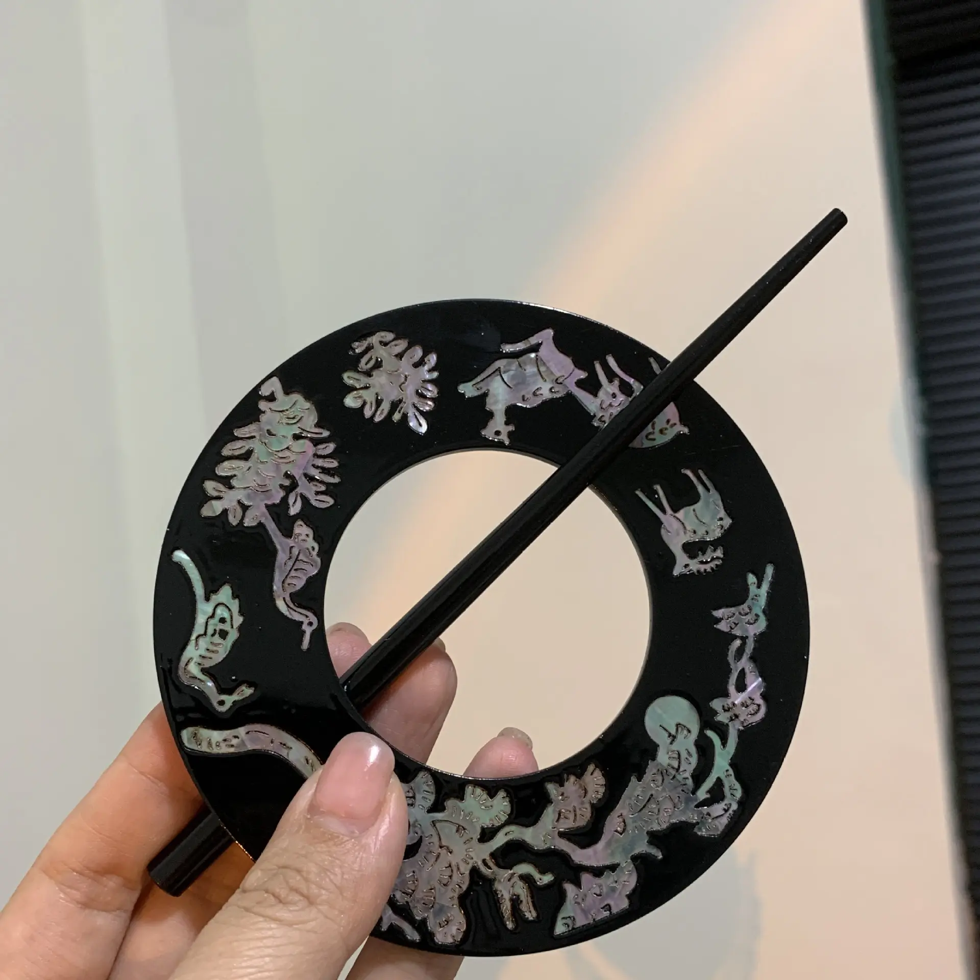 Stile cinese stile rotondo nero acrilico Moon forcina accessori per capelli per regali da donna