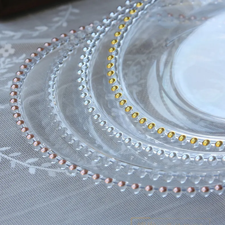 Piatto di ricarica in plastica trasparente acrilico rotondo decorativo da 13 pollici per matrimonio con bordo in perline d'oro per piatto da pranzo per eventi