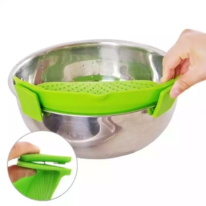 Kitchen Gadget Tool <strong>Strain</strong> <strong>Pot</strong> and Pasta Strainer Adjustable Silicone Clip on Strainer for Pans - Product Image 4