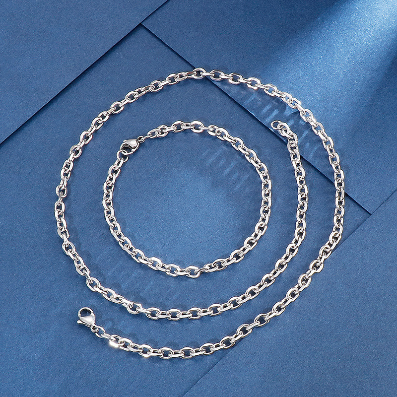 สร้อยข้อมือเหล็ก4mm19.5cm