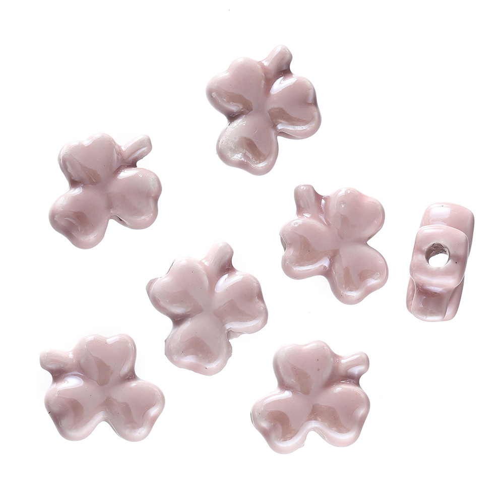 Perles trèfle en céramique - violet clair