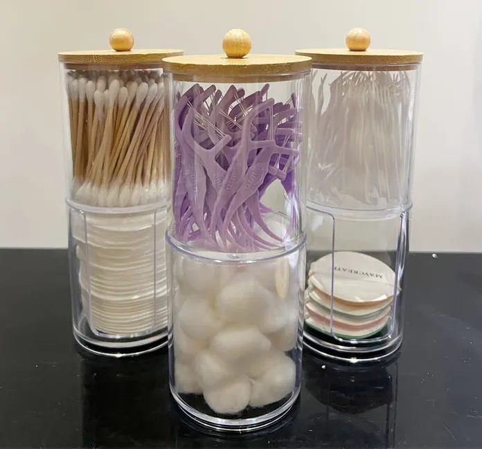 Organizador de bastoncillos de algodón de plástico transparente, caja de almacenamiento, soporte de bastoncillos de algodón emergente con tapa de bambú, productos de baño, accesorios