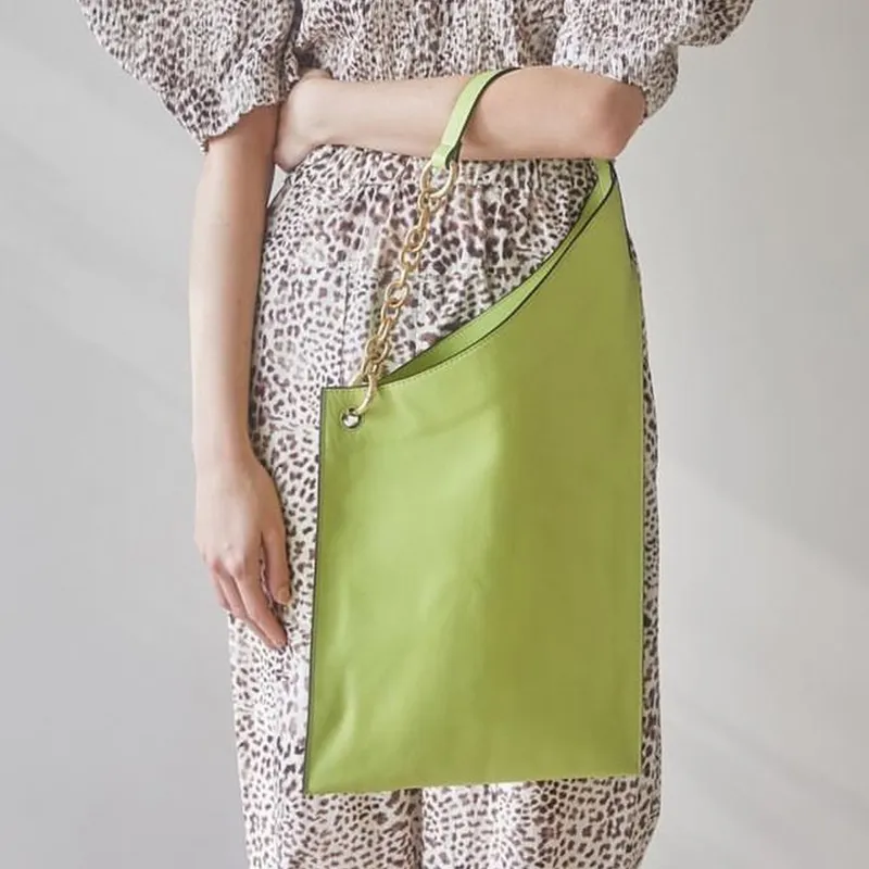 Borsa ascellare grande di marca per le donne borsa a tracolla di nicchia di moda Lady Designer Casual Chain Hobo Handbags Custom