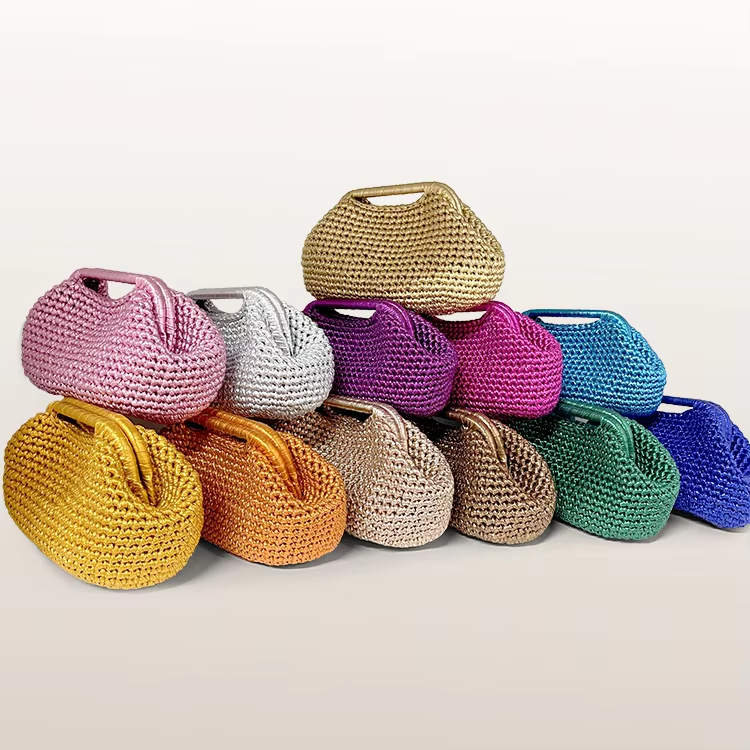 Metallic unlined with handle