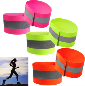 Pulsera de tela elástica personalizada de alta visibilidad, brazalete reflectante con gancho ajustable para correr y caminar, ciclismo - Product Image 3