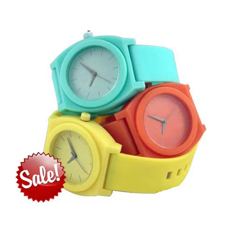 FT1203B cinturino in silicone orologio da polso colorato economico in plastica al quarzo per bambini east time