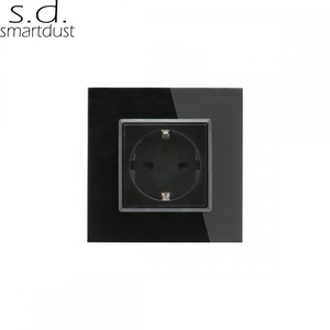 Smartdust EU Type 86 Interruptor de pared universal Smart Europe de vidrio templado con enchufe de alimentación 16a y conectividad NFC - Product Image 2
