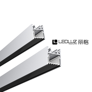 Surface or Suspend Mounted Anti Glare <strong>Led</strong> Aluminum Profile With Prismatic Low Glare Control Extrusion - Product Image 1