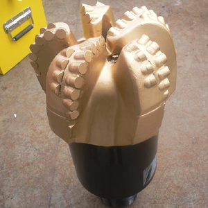 PDC Bit, 5 1/2 inç, 2 7/8 Reg Pin, 5 veya 6 bıçak - Product Image 2