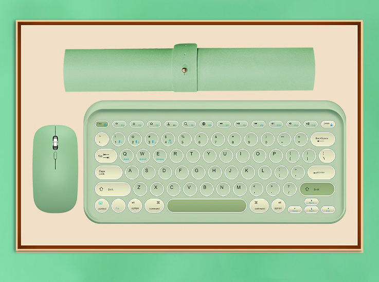 Clavier + souris + tapis de souris