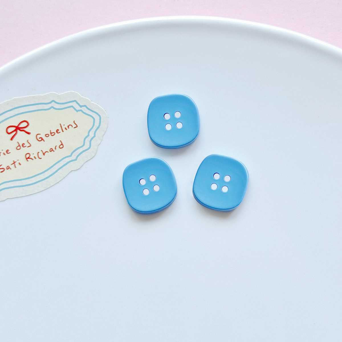 Acrylic blue button 16*15.5mm